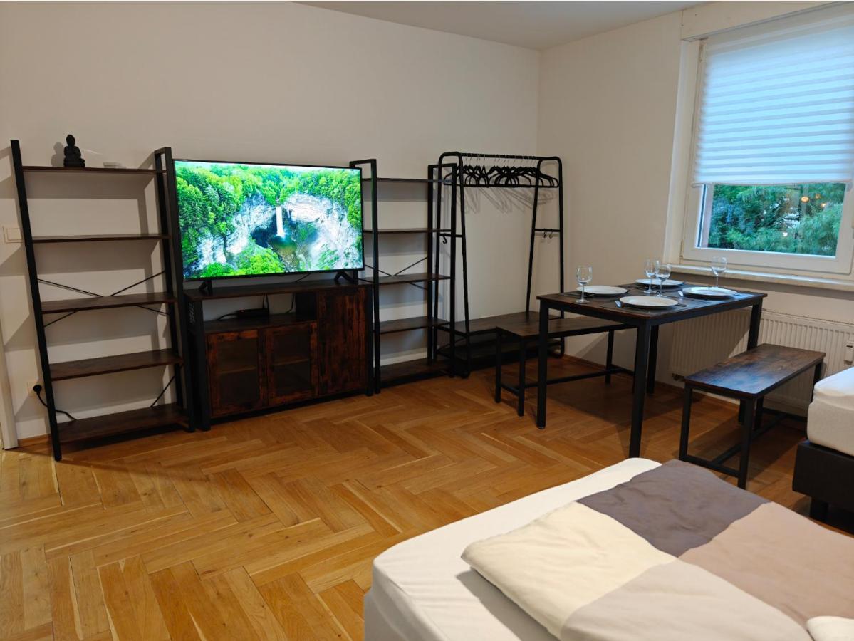 2Br Apartment, Parking, Wi-Fi, Tv In Berlin Karow Extérieur photo